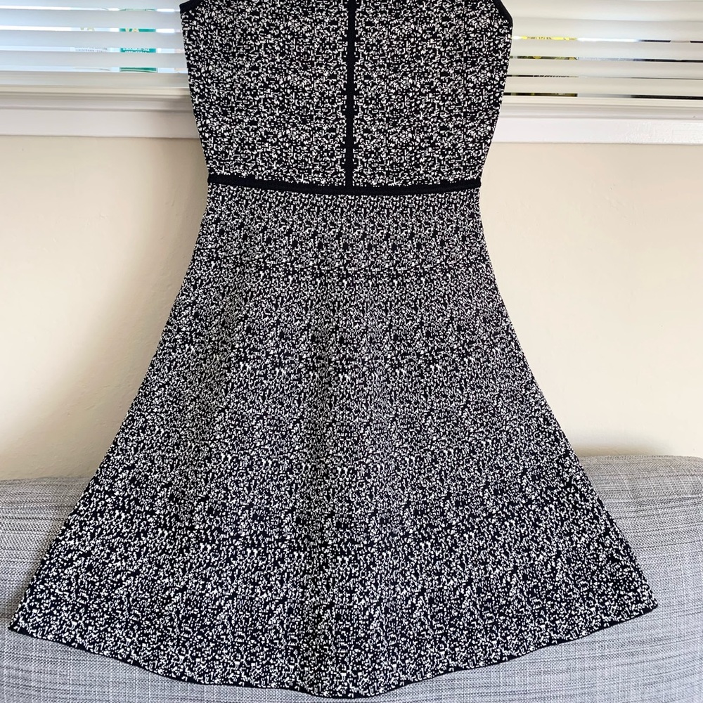 41 Hawthorn dress with stretchy material